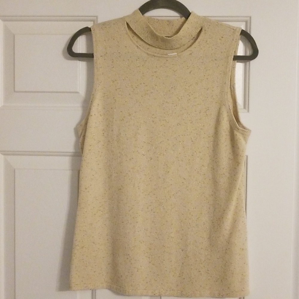 Elie Taharie NWT gorgeous top!